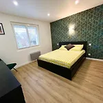 Duplex Moderne 5 Pieces Standing Parking *